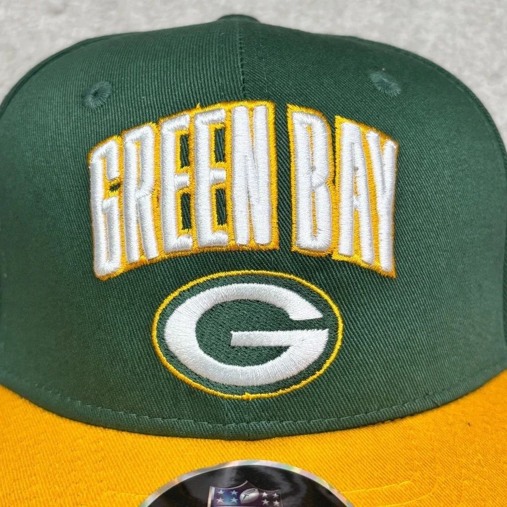 NFL Green Bay Packers Snapback‎ Hat Youth One Size Green Gold Flat Brim NWT